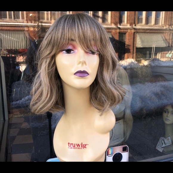 Ash Blonde short clip up bob 1950’s Style 2019 Wig main image 5